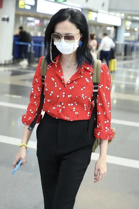 女款襯衣最新款,女款襯衣最新款的時(shí)尚演變與個(gè)人立場