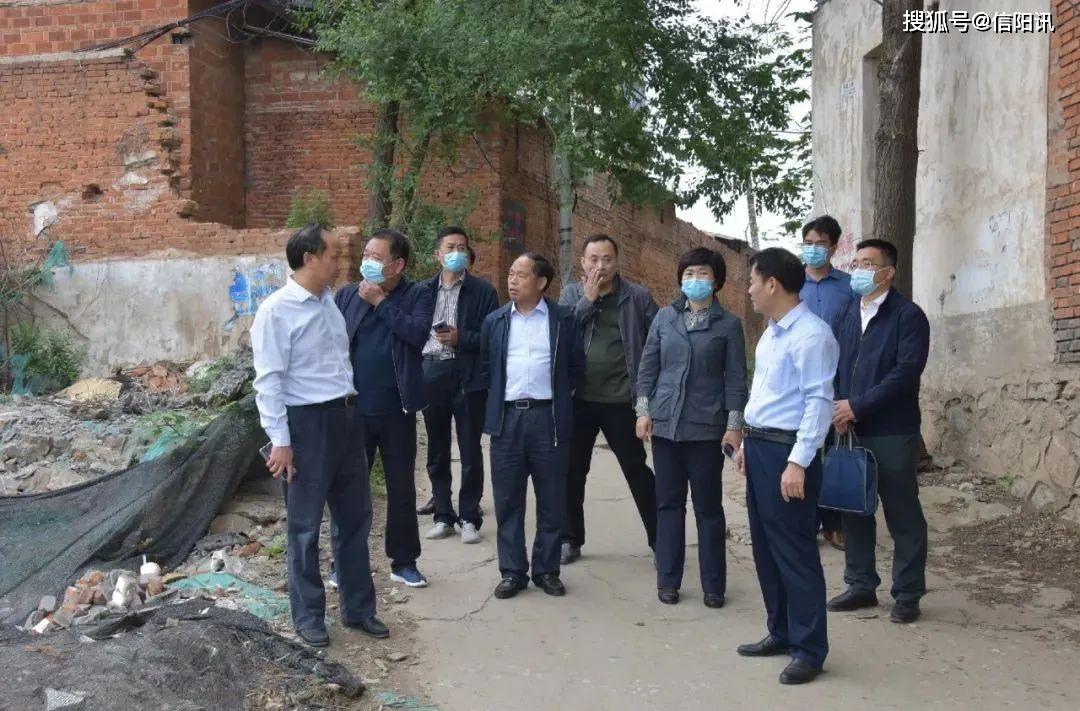 信陽陳延虎科技革新人生，前沿科技產品的體驗者