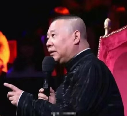郭德綱最新綜藝2024,郭德綱最新綜藝2024，變化中的學(xué)習(xí)之旅，自信與成就感的源泉