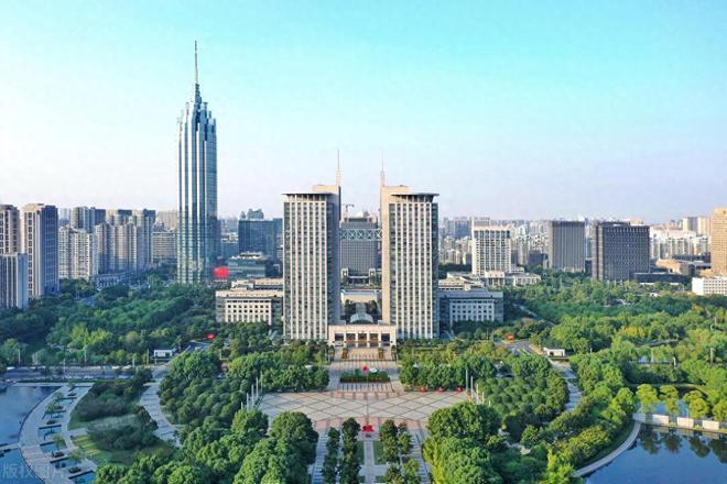 常州鐘樓區(qū)房價最新動態(tài)，查詢理解與選擇指南（適合初學(xué)者與進階用戶）