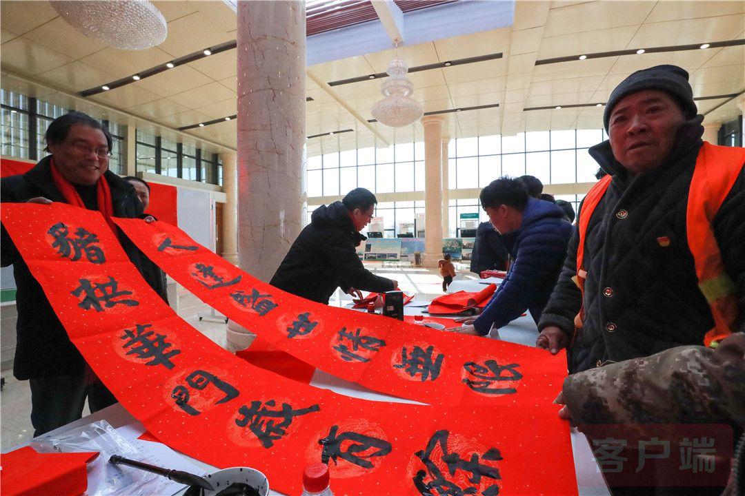 原陽黃河灘區(qū)搬遷最新進(jìn)展與老街小巷中的獨(dú)特風(fēng)情及特色小店故事揭秘
